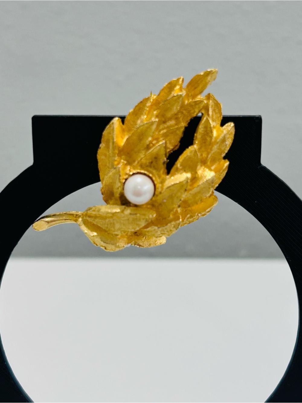 Vintage Leaf Cluster Faux Pearl Brooch Pin Back Textured Brushed Goldtone